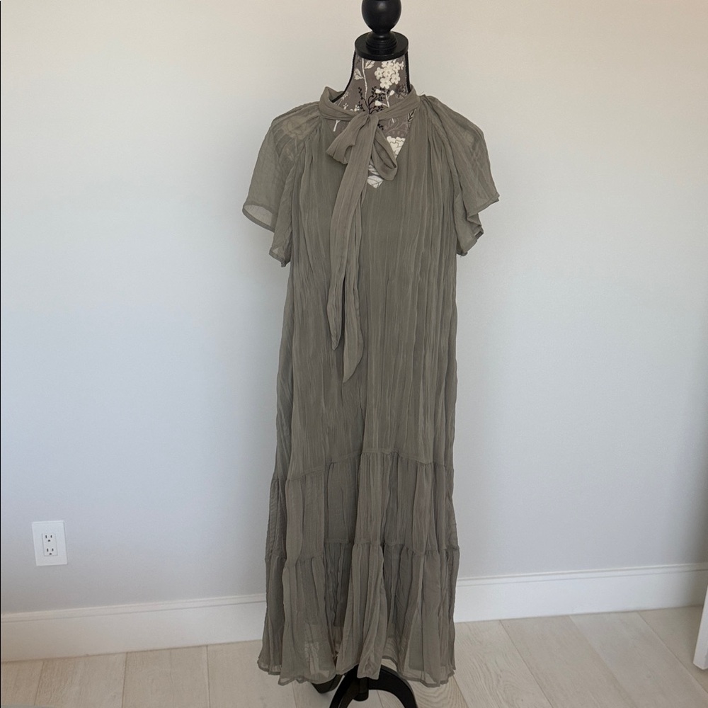 Listicle Olive Maxi Dress
